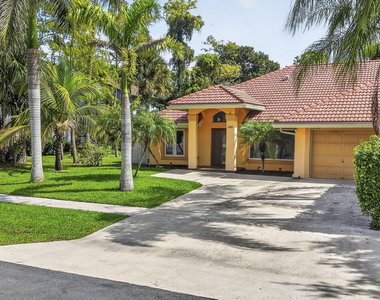 1204 Mulberry Place - Photo Thumbnail 1