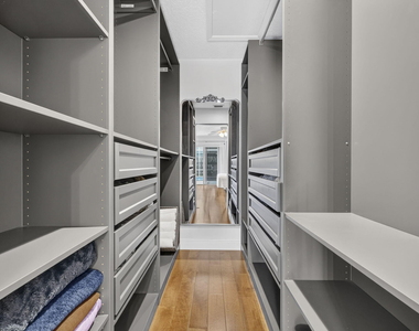 1204 Mulberry Place - Photo Thumbnail 45