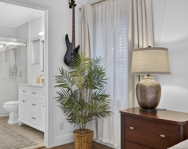 1204 Mulberry Place - Photo Thumbnail 40