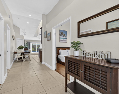 1204 Mulberry Place - Photo Thumbnail 3