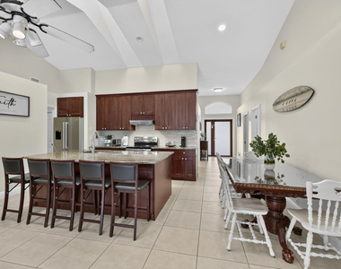 1204 Mulberry Place - Photo Thumbnail 21
