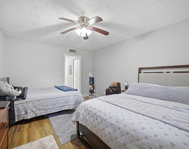 2755 W Atlantic Avenue - Photo Thumbnail 13