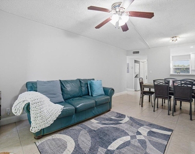 2755 W Atlantic Avenue - Photo Thumbnail 3