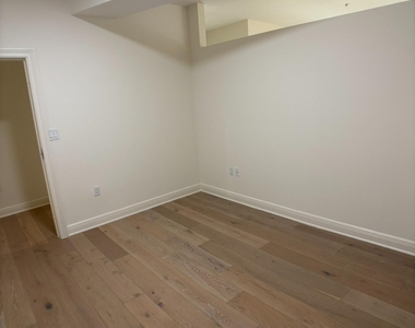 150 Se 3rd Avenue - Photo Thumbnail 15