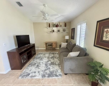 2362 Se Maslan Avenue - Photo Thumbnail 5