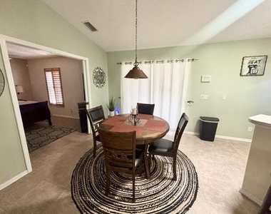 2362 Se Maslan Avenue - Photo Thumbnail 4