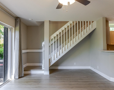 8956 Nw 38th Drive - Photo Thumbnail 10