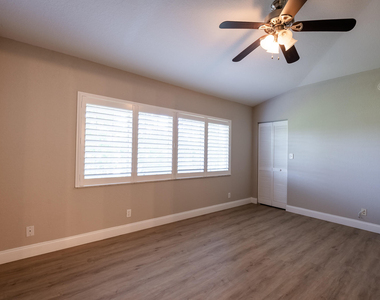 8956 Nw 38th Drive - Photo Thumbnail 13