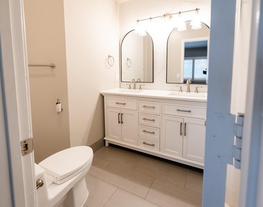 8956 Nw 38th Drive - Photo Thumbnail 17