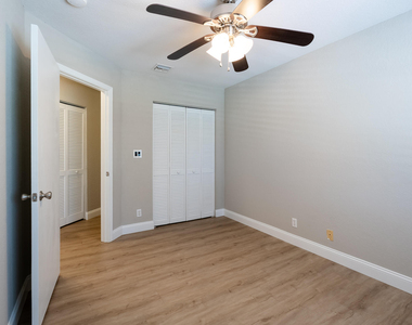 8956 Nw 38th Drive - Photo Thumbnail 24
