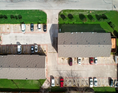 108 E Cedar Street - Photo Thumbnail 1