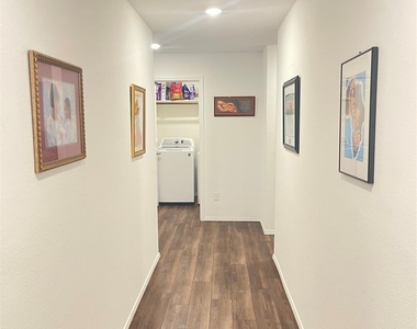 2925 Bronte Boulevard - Photo Thumbnail 1