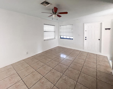 4680 Sw 19th Street - Photo Thumbnail 17