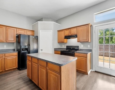508 Ammonite Court - Photo Thumbnail 14