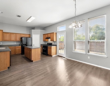 508 Ammonite Court - Photo Thumbnail 15
