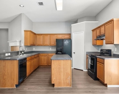 508 Ammonite Court - Photo Thumbnail 12