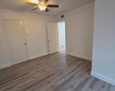 8545 Midpark Road - Photo Thumbnail 6