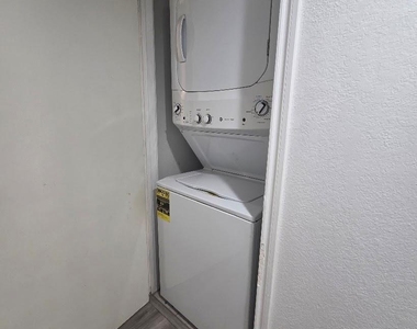 8545 Midpark Road - Photo Thumbnail 14