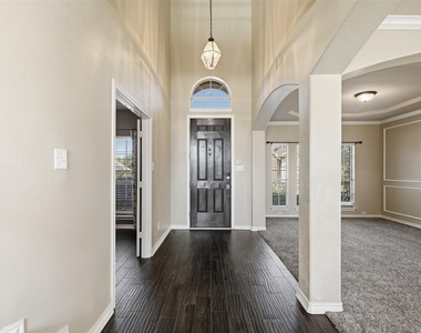 7120 Brekenridge Drive - Photo Thumbnail 3