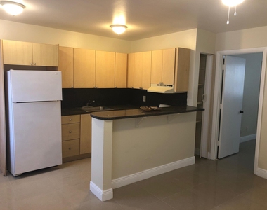 101 Ne 41st Street - Photo Thumbnail 3