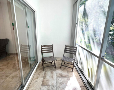 2250 Ne 66th Street - Photo Thumbnail 4