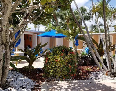 2250 Ne 66th Street - Photo Thumbnail 25