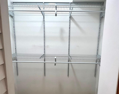 2250 Ne 66th Street - Photo Thumbnail 12