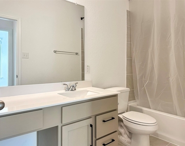 2117 Proteus Drive - Photo Thumbnail 15