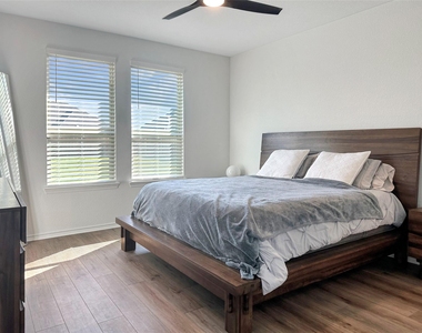 2117 Proteus Drive - Photo Thumbnail 9