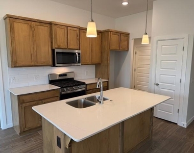 8608 Martin Lane - Photo Thumbnail 6