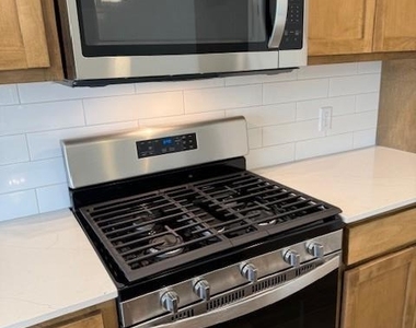 8608 Martin Lane - Photo Thumbnail 9