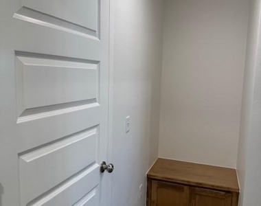 8608 Martin Lane - Photo Thumbnail 14