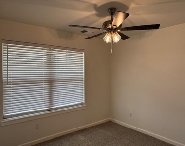 8608 Martin Lane - Photo Thumbnail 23