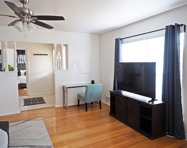 1135 Holly Glen Circle - Photo Thumbnail 2