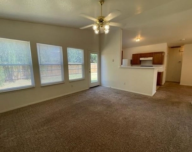 421 Poppy Lane - Photo Thumbnail 15