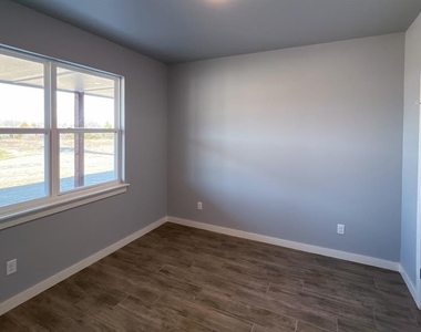 17640 Natalie Court - Photo Thumbnail 31