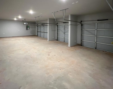 17640 Natalie Court - Photo Thumbnail 28