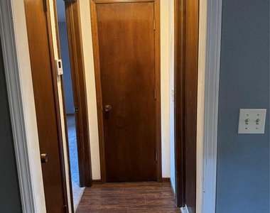 8617 N Eagle Lane - Photo Thumbnail 11