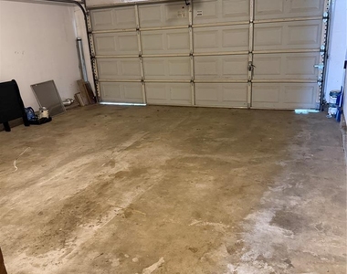 8617 N Eagle Lane - Photo Thumbnail 32