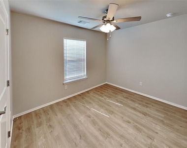 9101 Nw 127th Terrace - Photo Thumbnail 10