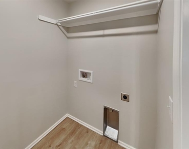 9101 Nw 127th Terrace - Photo Thumbnail 13
