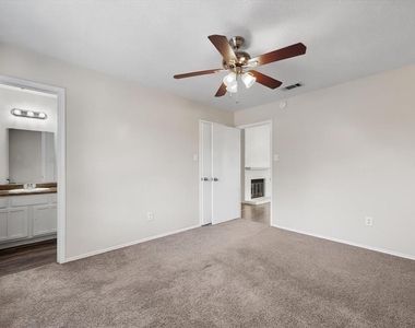 708 Woodland Court - Photo Thumbnail 17