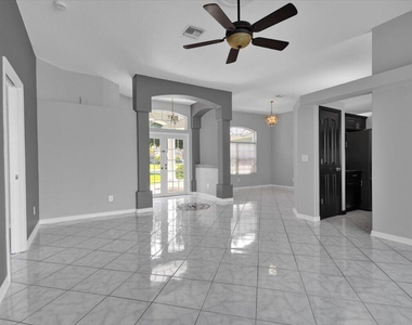165 Se Osprey Ridge - Photo Thumbnail 12