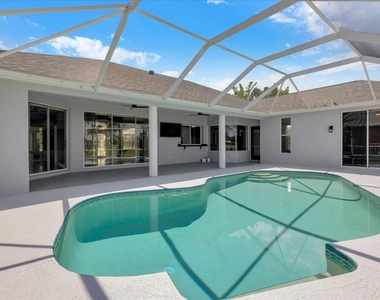 165 Se Osprey Ridge - Photo Thumbnail 2