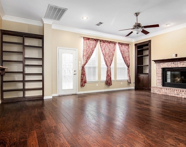 3417 Burnet Drive - Photo Thumbnail 5