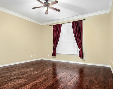 3417 Burnet Drive - Photo Thumbnail 14