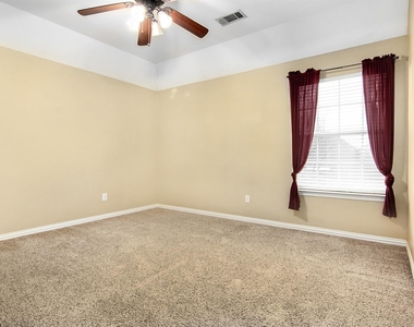 3417 Burnet Drive - Photo Thumbnail 31