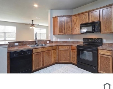 1709 Duck Cove Drive - Photo Thumbnail 7