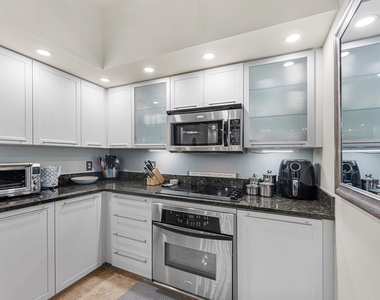 235 Ne 1st Avenue - Photo Thumbnail 18