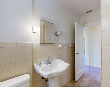 1837 22nd Avenue - Photo Thumbnail 28
